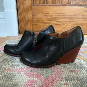 Kork-Ease Black and Brown 3" Wedge Shoes